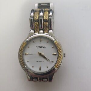 Geneva Watch Women 28mm Quartz Gold Silver Tones White Dial Round Analog Clasp
